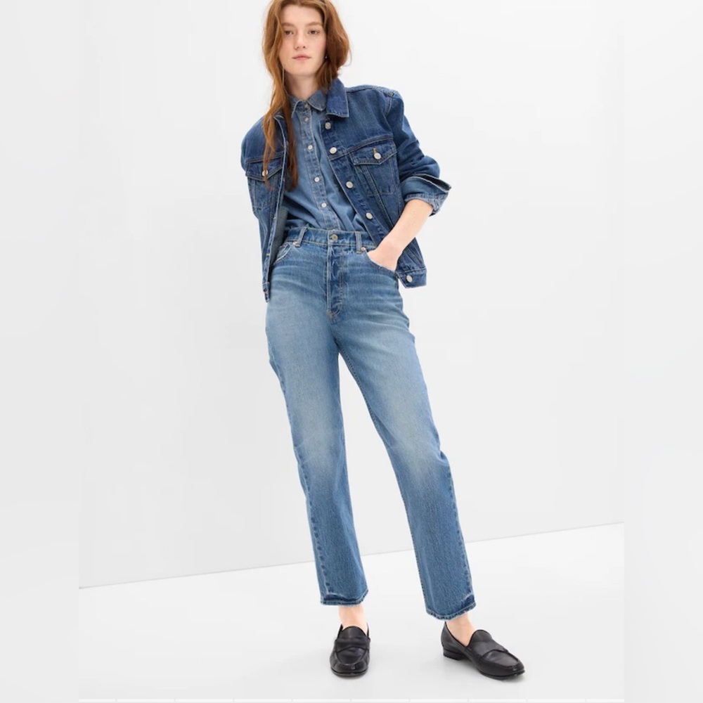 High Rise Cheeky Straight Jeans